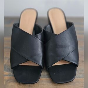 LC Lauren Conrad Black Block Heel Sandals